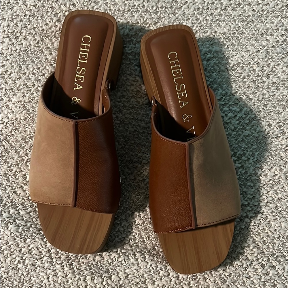 Chelsea & Violet Two-Tone Brown Mules
